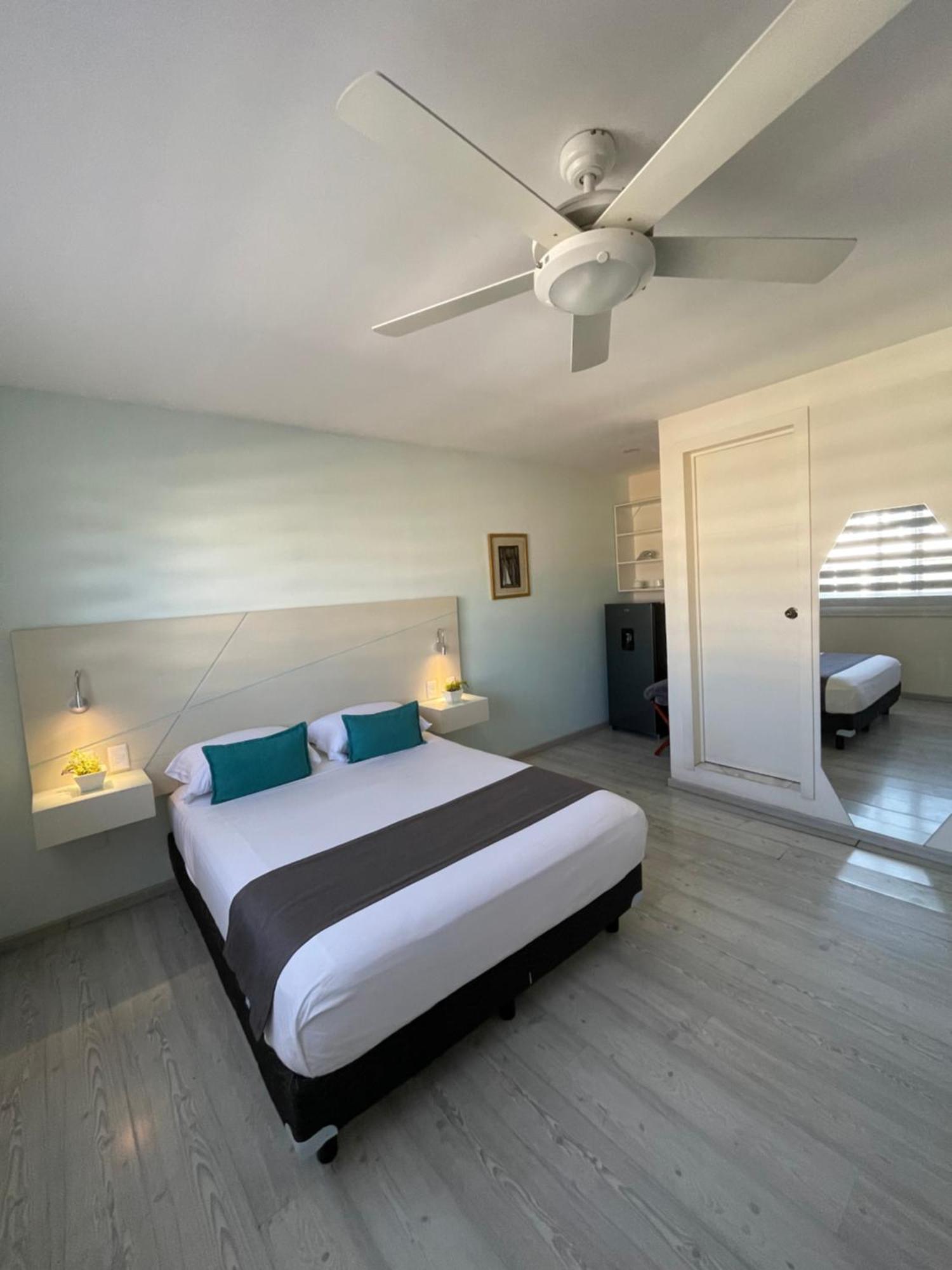 Constanza Lofts Executives En Zapopan Jalisco Aparthotel Екстериор снимка